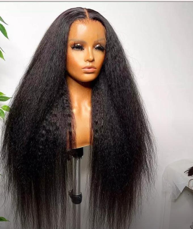 Perruque Kadi – Kinky Closure de 30 Pouces – Texture Naturelle et Look Audacieux